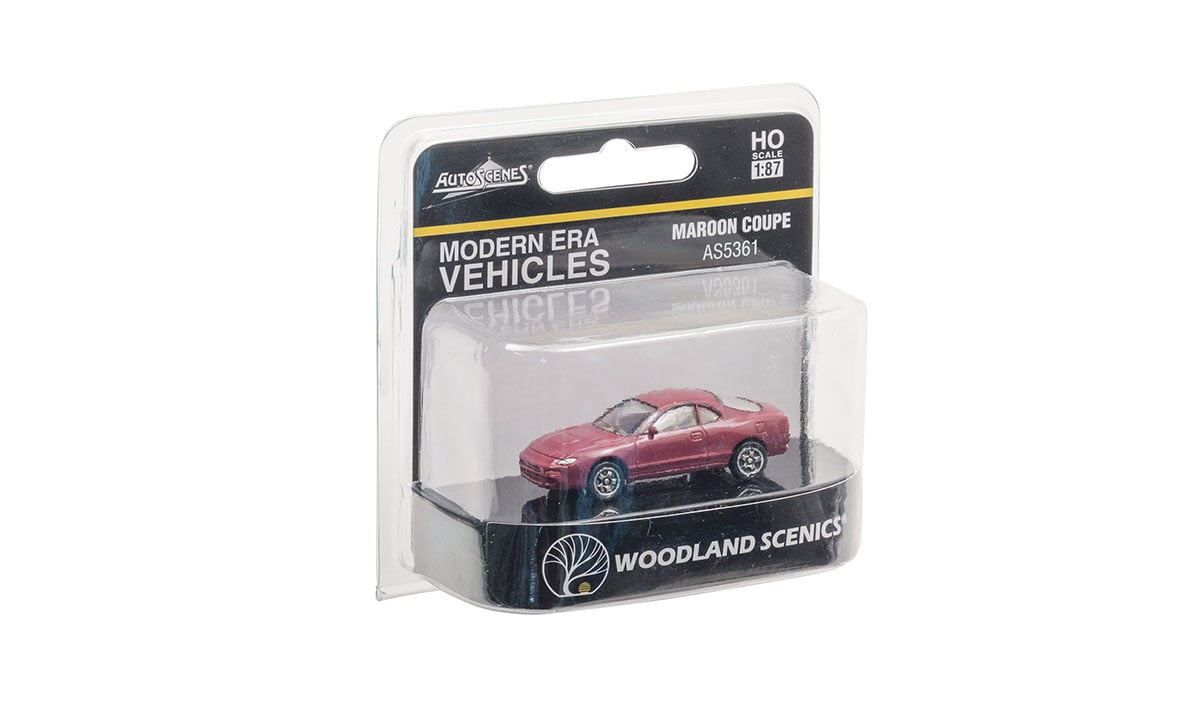 JP 5361 Maroon Coupe - HO Scale | Just Plug