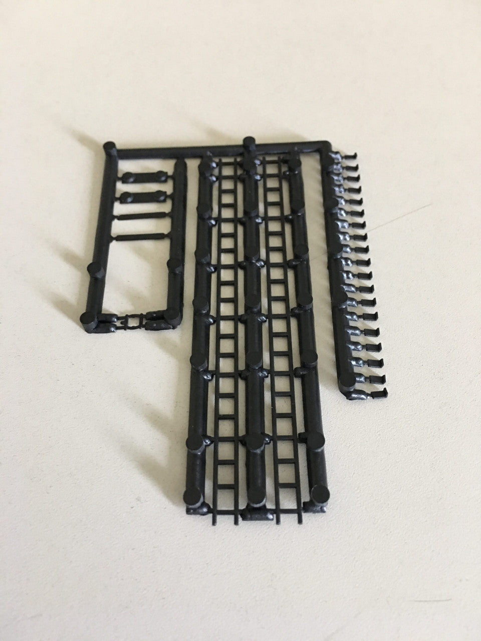 HO Water/Oil Tank Ladder | Kit