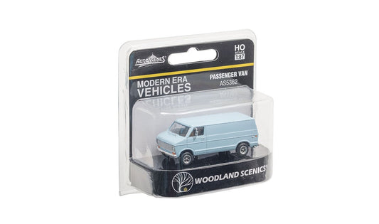 JP5362 Passenger Van - HO Scale | Just Plug
