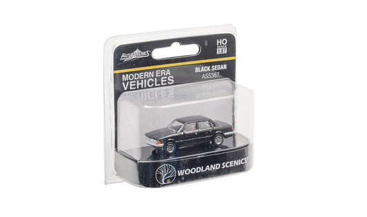 JP5367 Black Sedan  - HO Scale | Just Plug