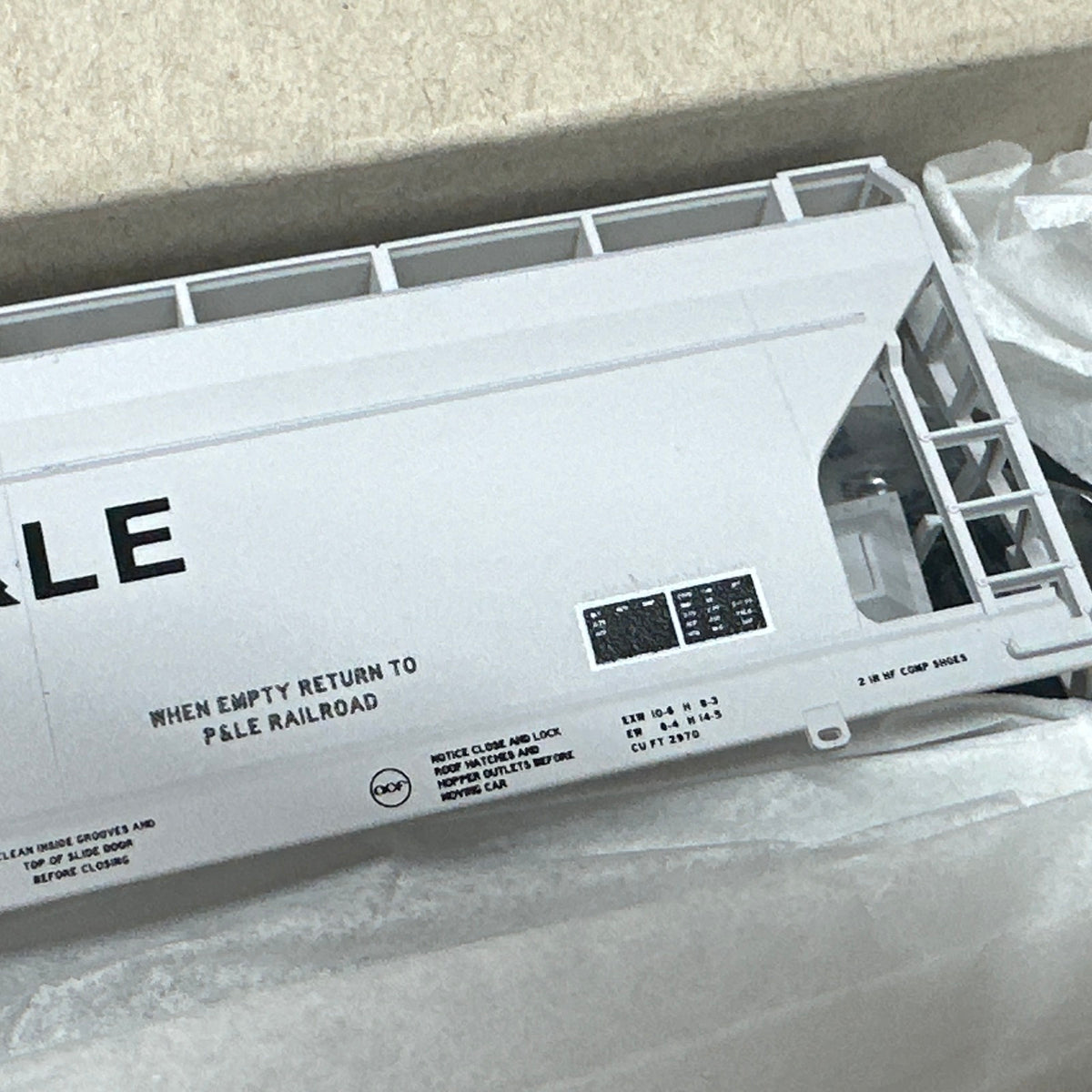 2222 HO ACF 2-Bay Covered Hopper P&LE #1803 | Kit