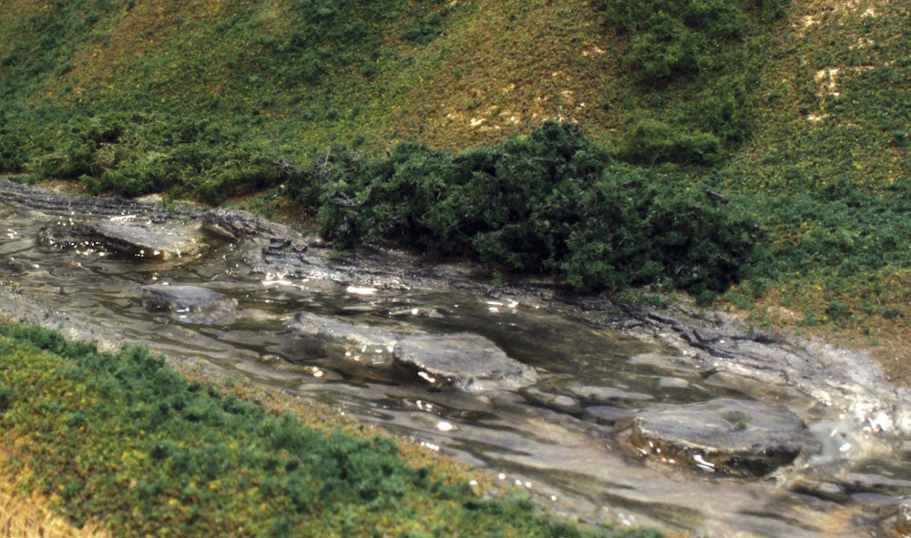 Woodland Scenics C1246 Rock Mold - Creek Bed Rock