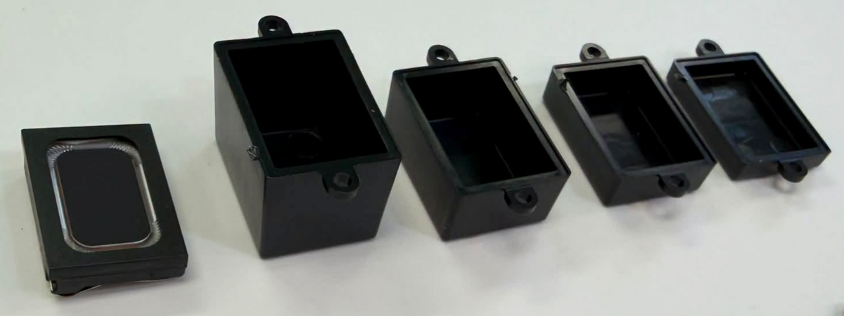 50353 Speaker 13mm x 18mm x 4.5mm | square | 4 Ohms | with sound chamber set