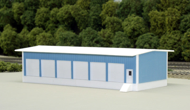 Building only - no scenery or track included.