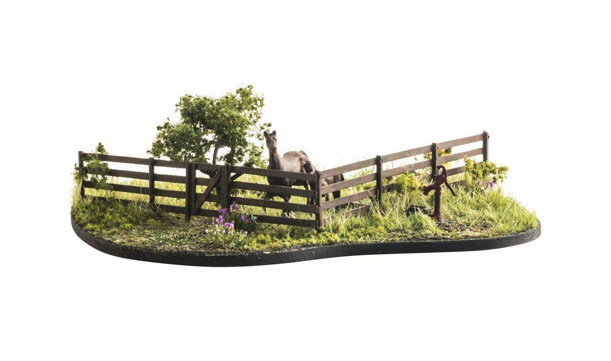 Woodland Scenics A2982 HO Weathered Rail Fence with 2 Gates 26.4"