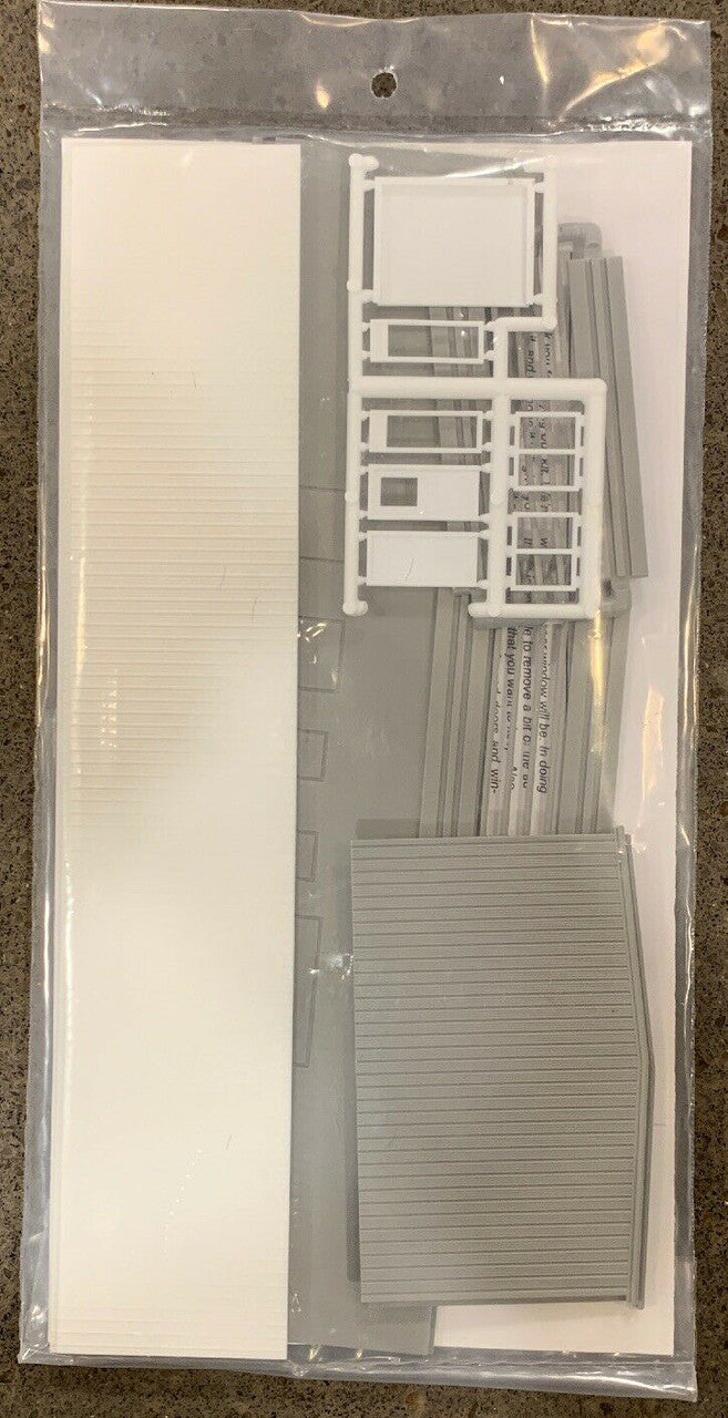 4 HO Pre-Fab Warehouse (kit)
